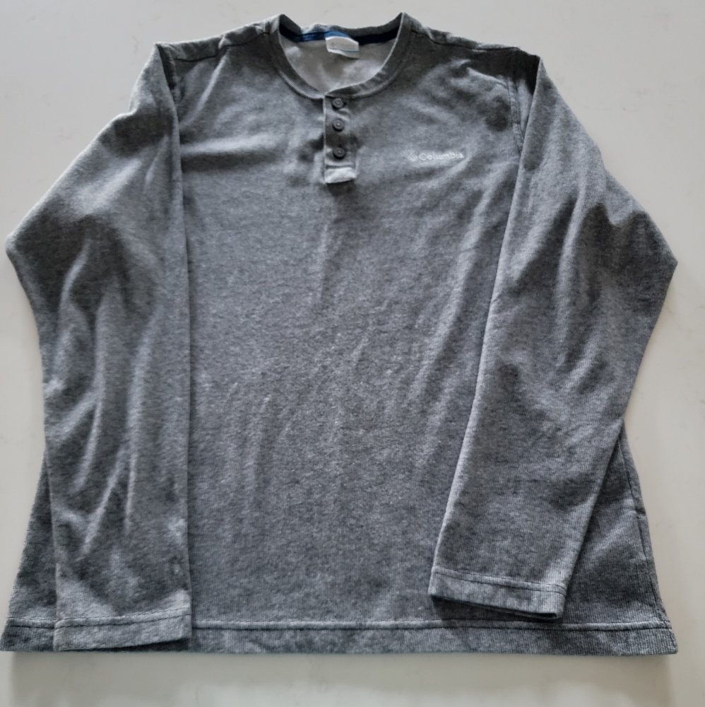 Columbia long sleeve shirt